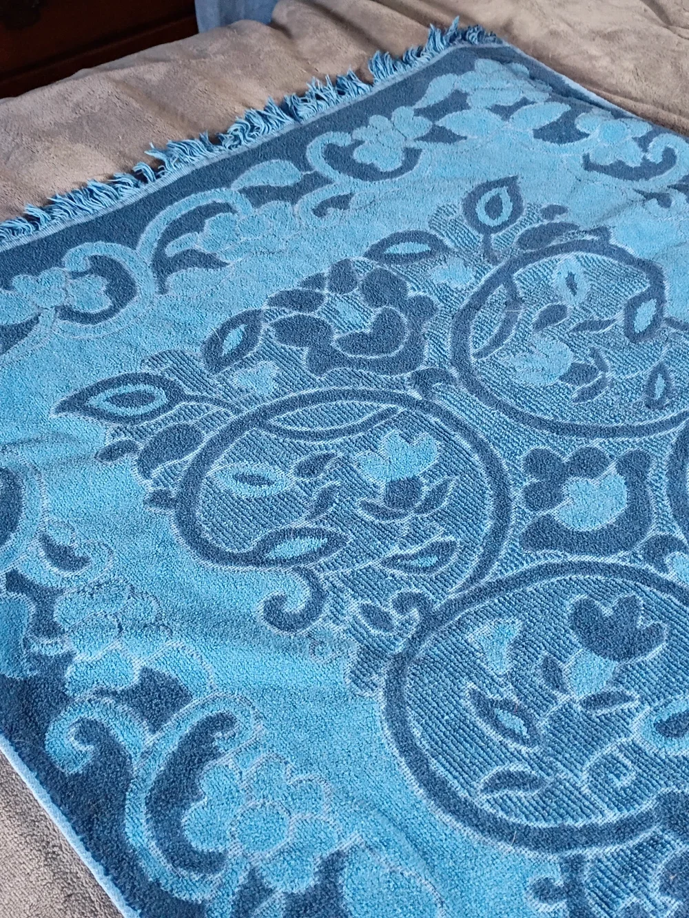 Vintage Sears Drylon Blue Sculpted Bath and Hand Towel Set